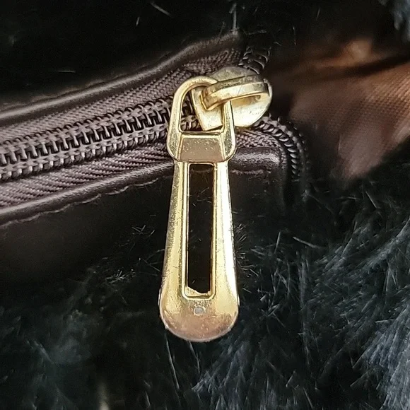 Large Faux Fur Tote Bag - Picture 2 of 3